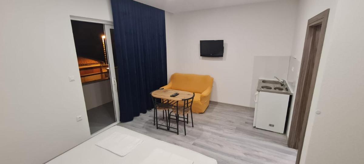 Apartments Dado - Housity