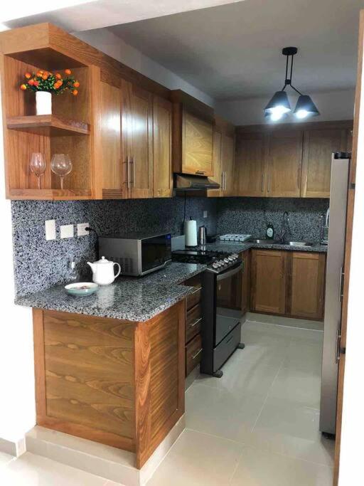 Suitetrails - Welcome to this quiet & lovely 3 bedroom condo..