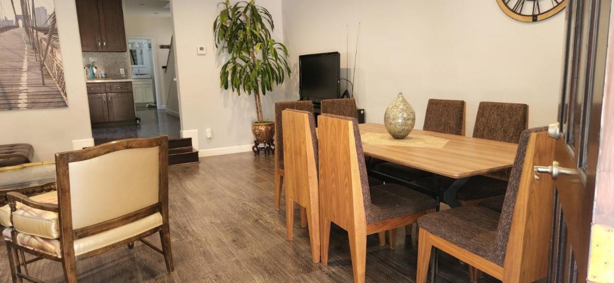 Gateway at Eagle Rock, LA- sleeps 6 - Housity