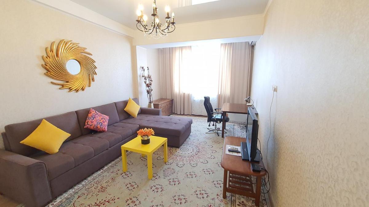 Comfort apartment in the center Bishkek - Housity