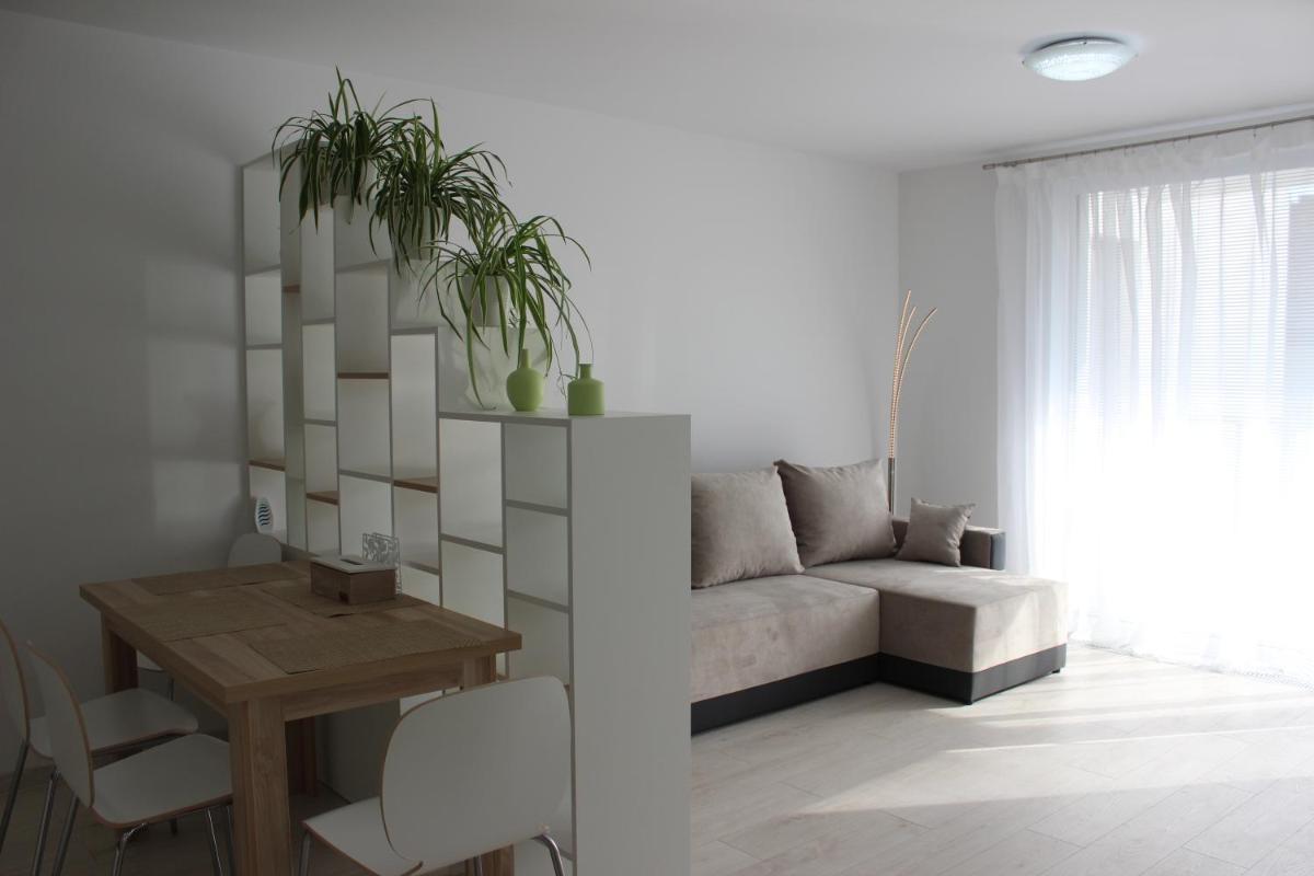 LEO Apartment FREE PARKING!!! - Housity
