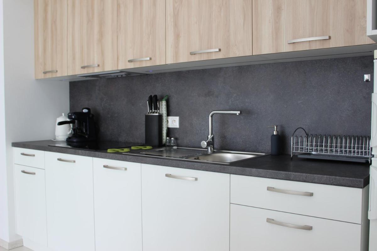 LEO Apartment FREE PARKING!!! - Housity