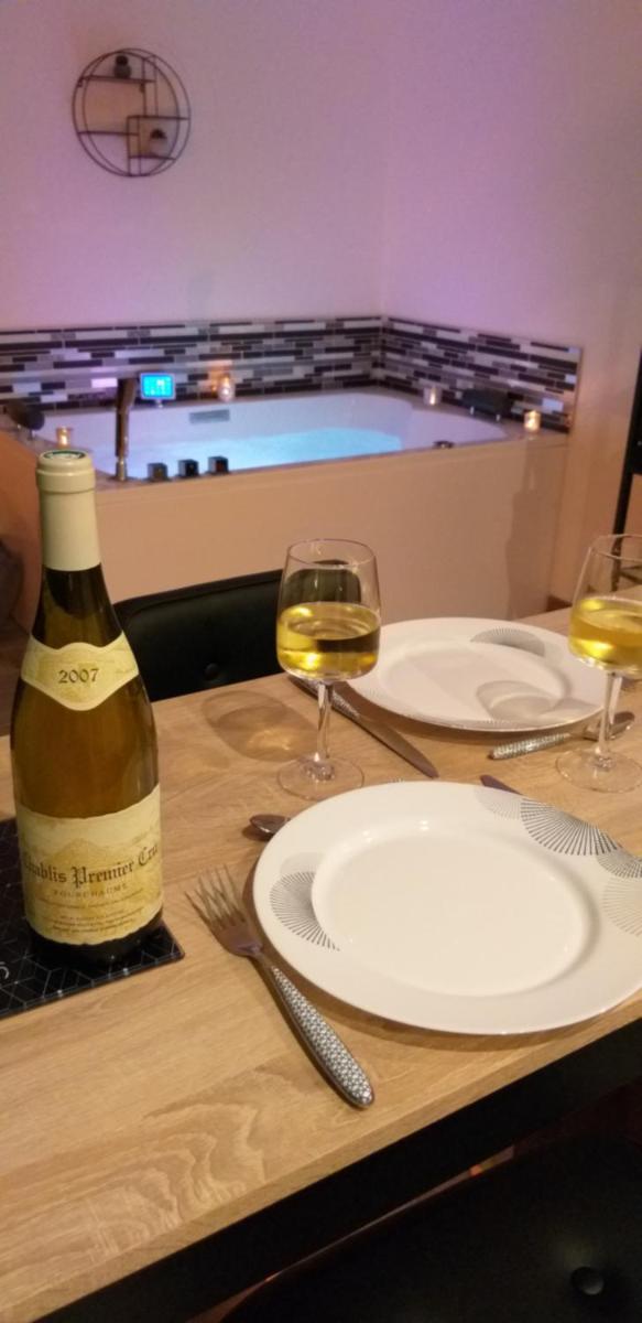 L'instant spa et sa terrasse privative - Housity
