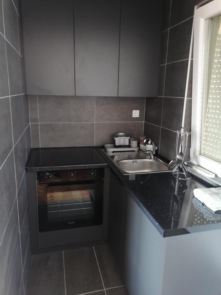 GREY Apartment Ohrid - Hizvo