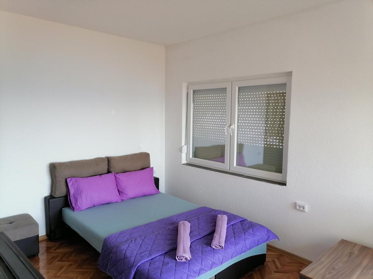 GREY Apartment Ohrid - Hizvo