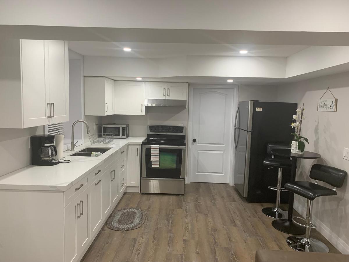 Cozy basement suite exuding Luxury Location & Convenience! - Housity