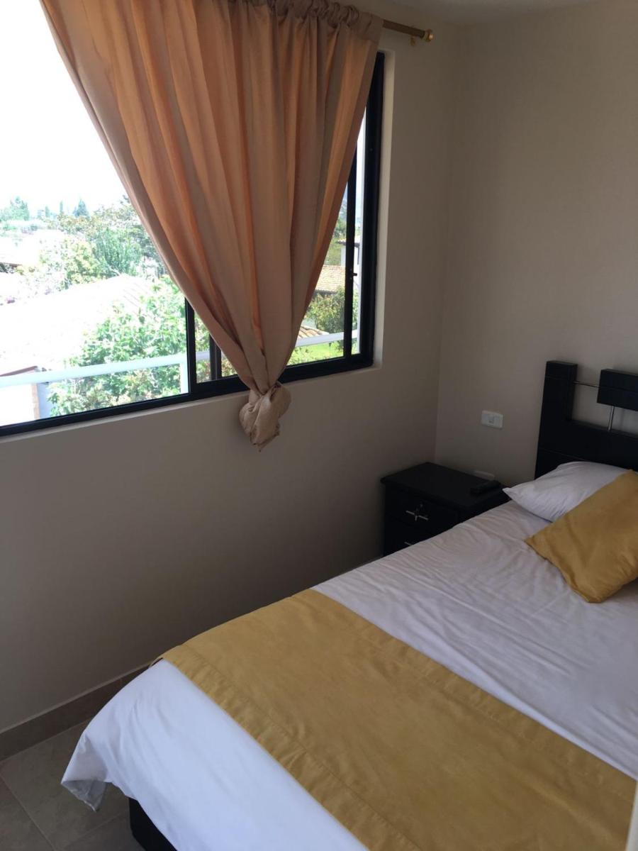 Tababela Airport B&B - Housity