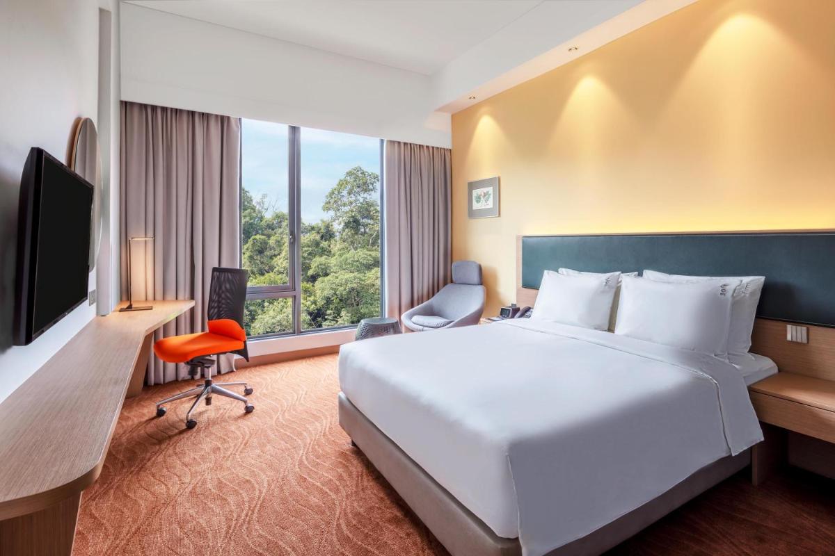 Holiday Inn Express Kota Kinabalu City Centre by IHG - Housity
