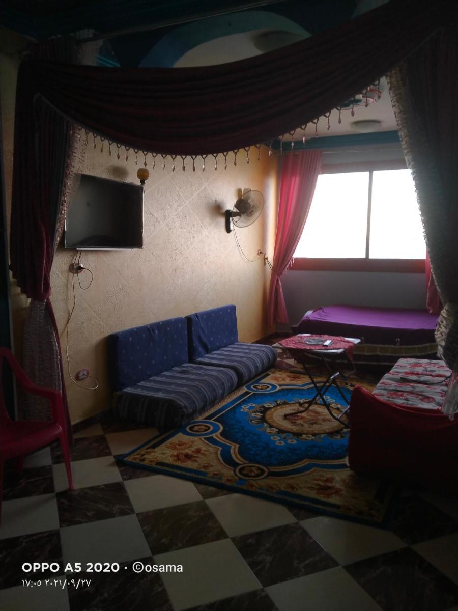 شقق وشليهات رشيد علي ضفاف بحيره قارون - Housity