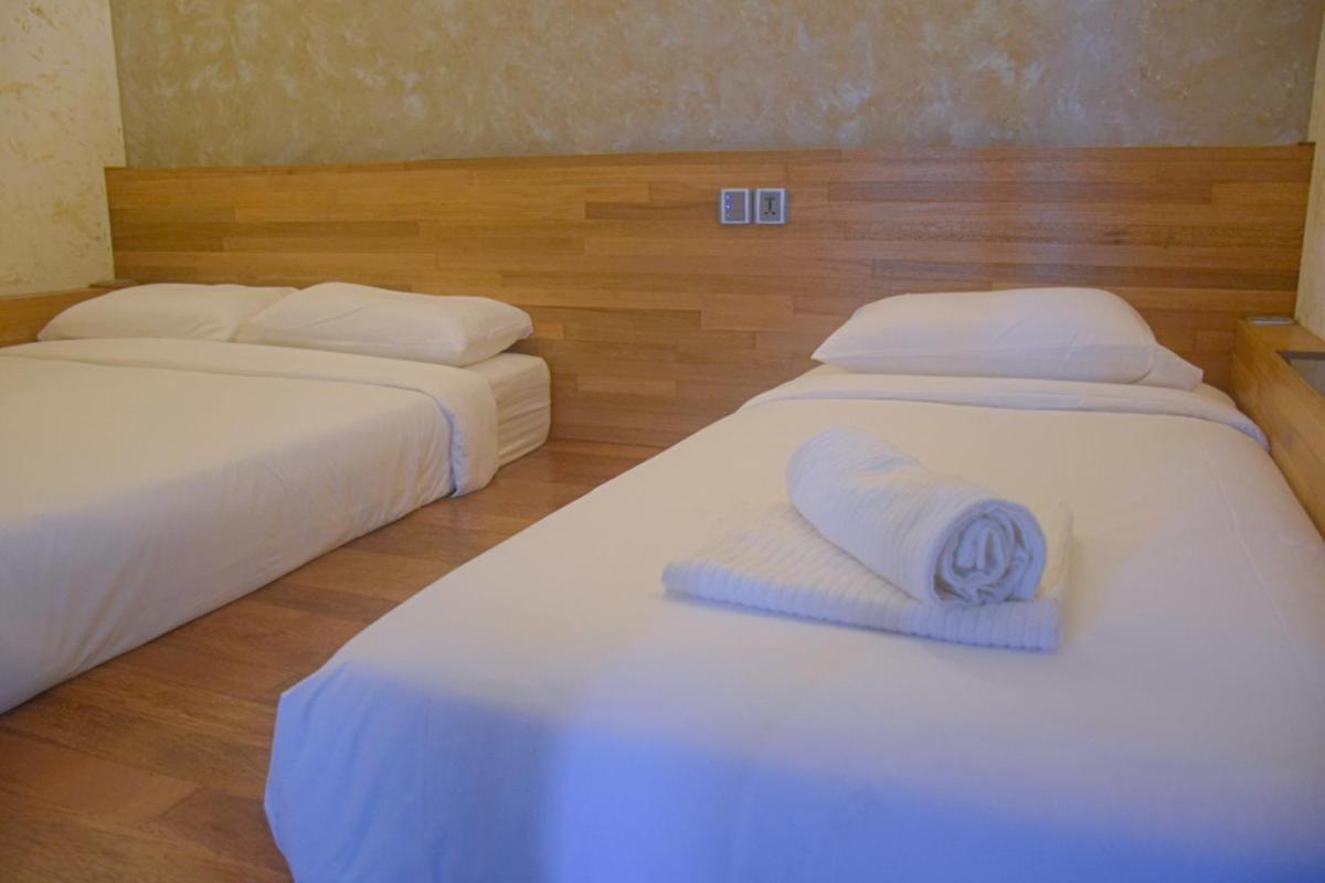 Long Vacation @ Midhill Genting Highlands (9 pax) - Housity