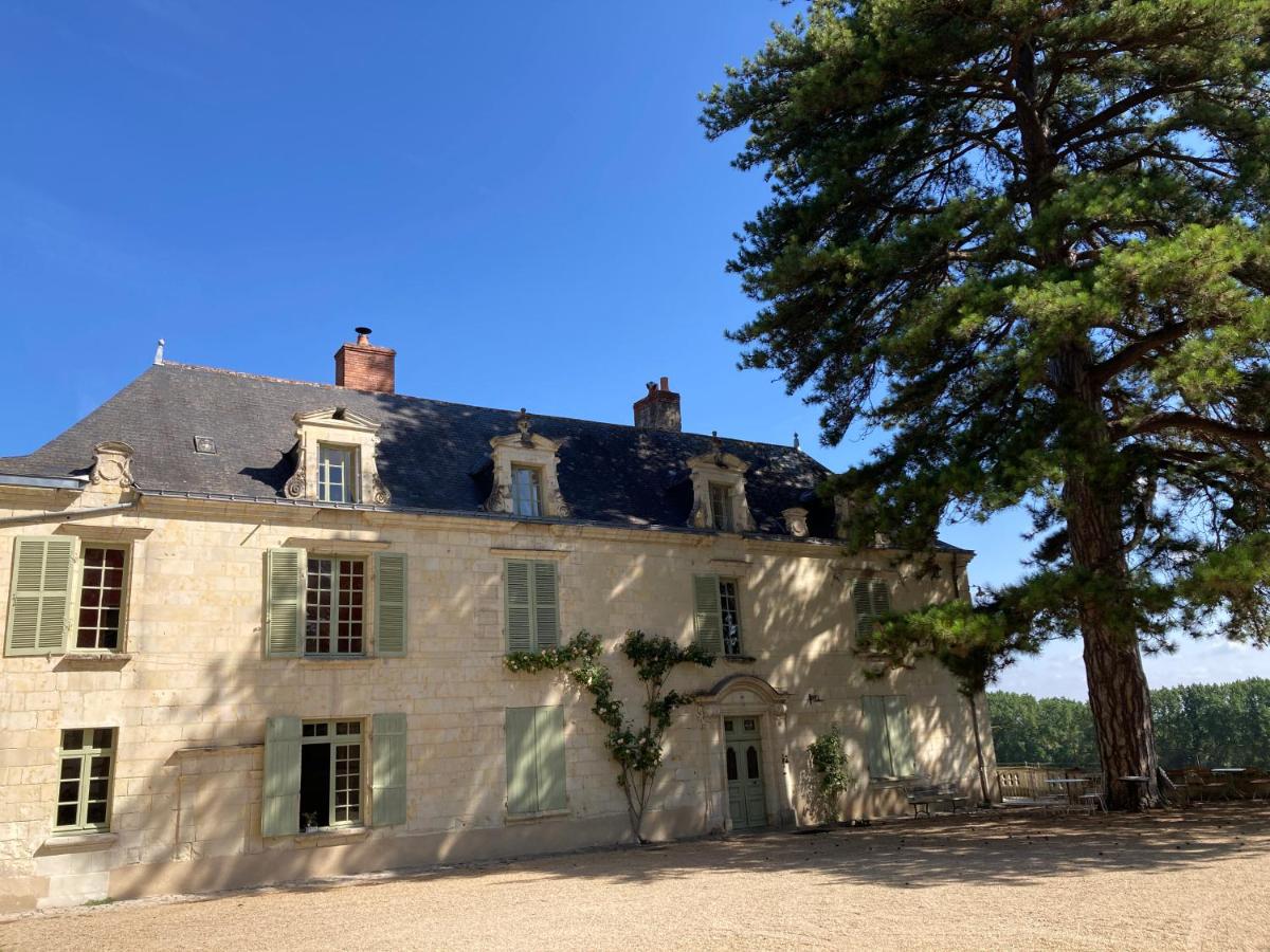 Chateau de la Boussiniere - Housity