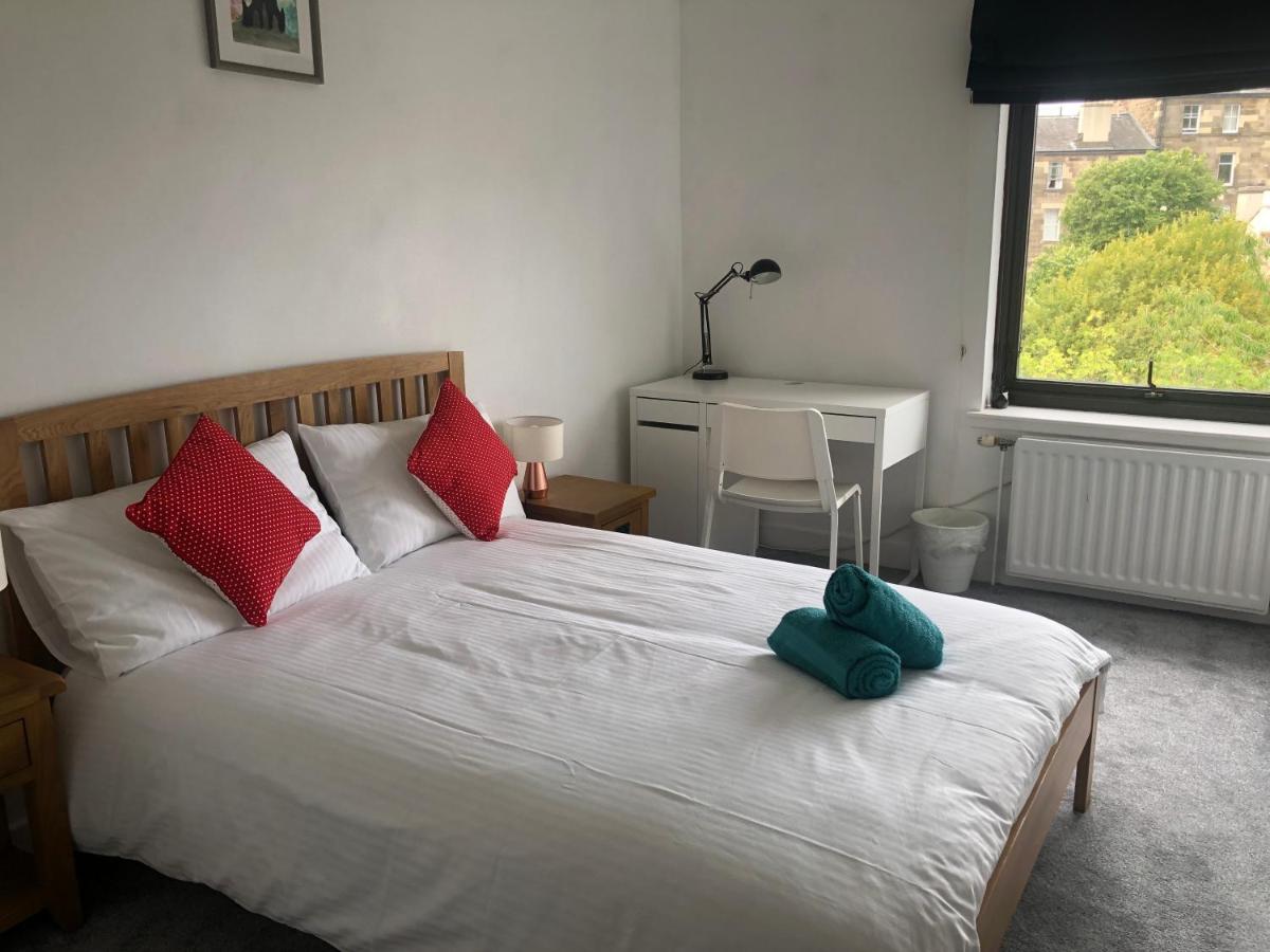 Central two bed flat close to Arthur's seat and University - Housity