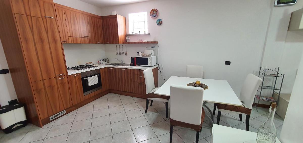 Golden House - Housity
