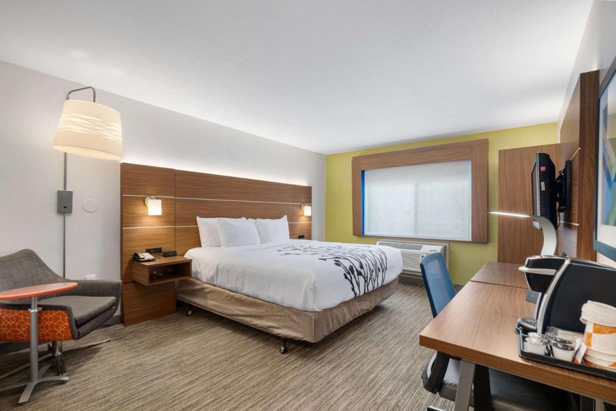 Sleep Inn & Suites Tempe ASU Campus - Housity
