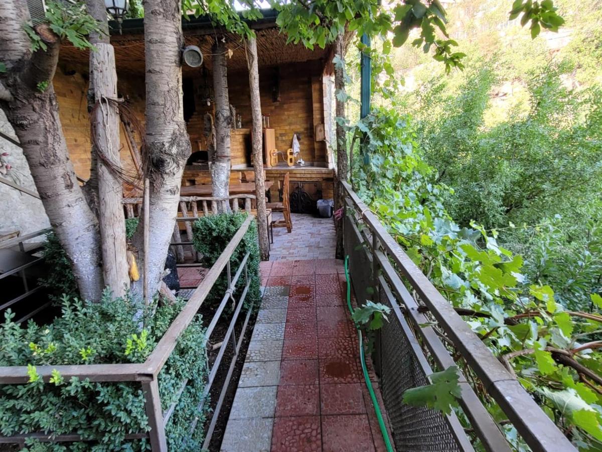 Suitetrails - Holiday House in Yerevan with Garden and Lovely Views