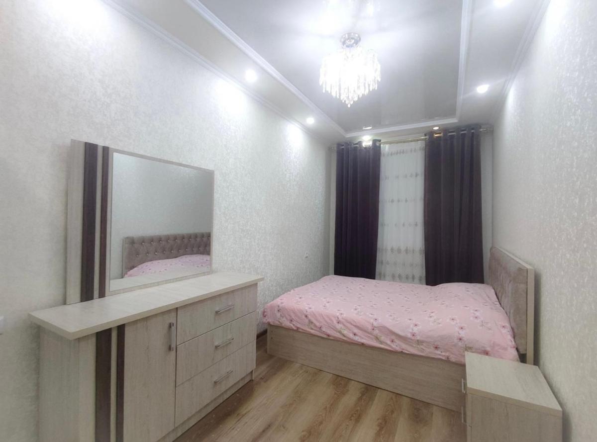 Hudojnik - Housity