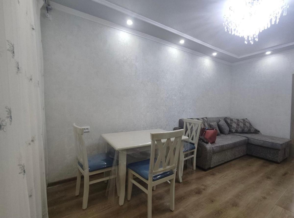 Hudojnik - Housity