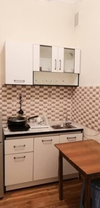 City Centre Entire Apartment, Condo - Housity