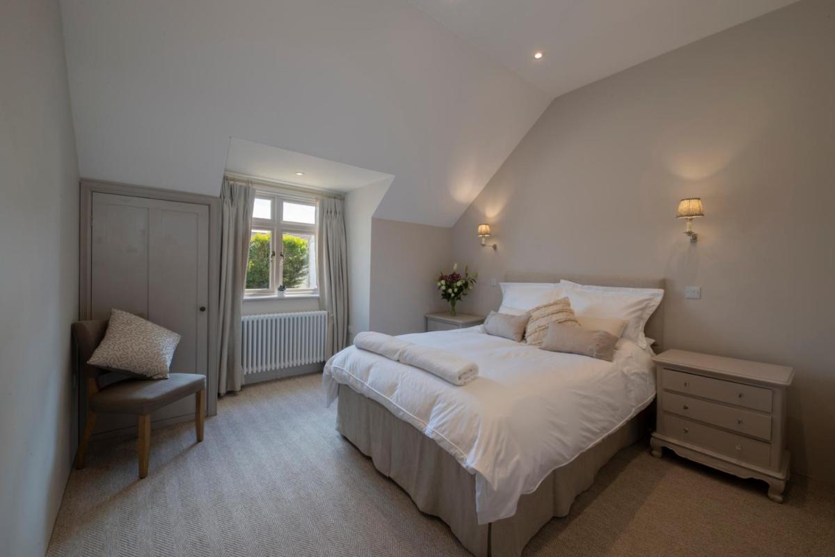 Pheasants Nest - Housity