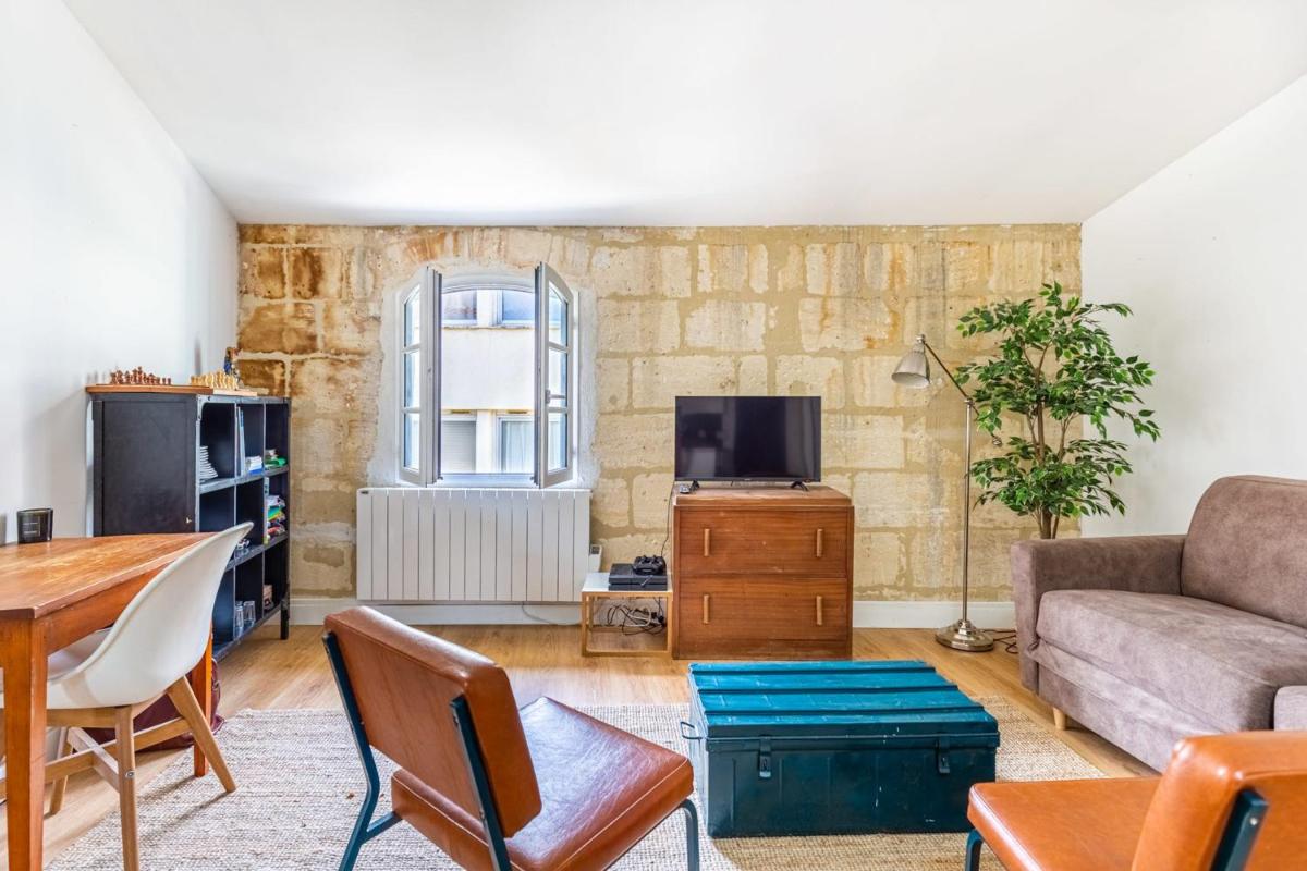 GuestReady - Cozy Mezzanine Apartment - City Center - Housity