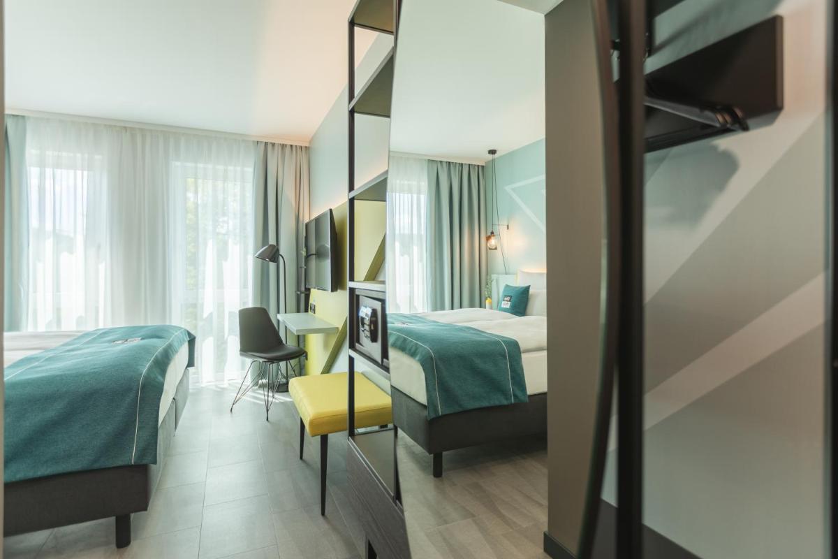 Holiday Inn - the niu, Seven Dusseldorf Ost by IHG - Housity