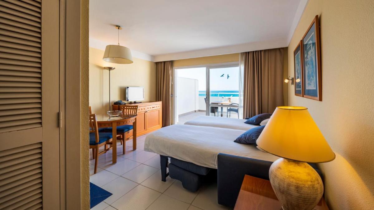Cama o camas de una habitación en Hapimag Apartments Marbella