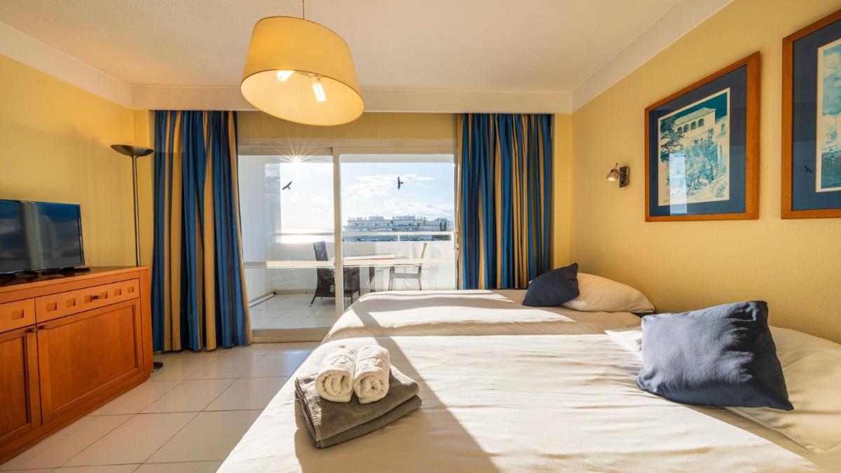 Cama o camas de una habitación en Hapimag Apartments Marbella