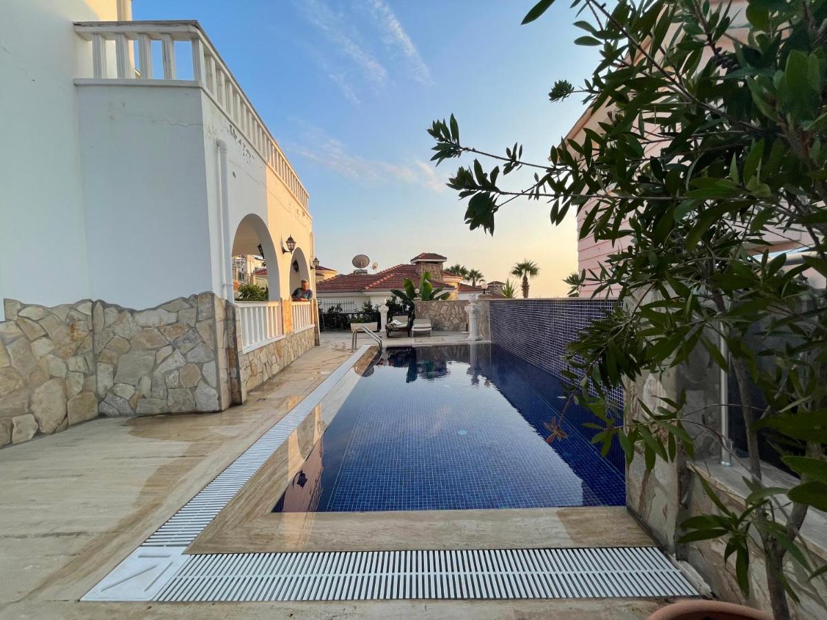 Exclusive Villa with own pool, 3 min to beach - Housity