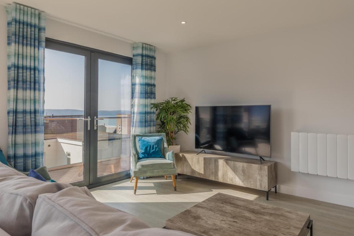 8 Challacombe - Luxury Apartment at Byron Woolacombe, only 4 minute walk to Woolacombe Beach! - Housity