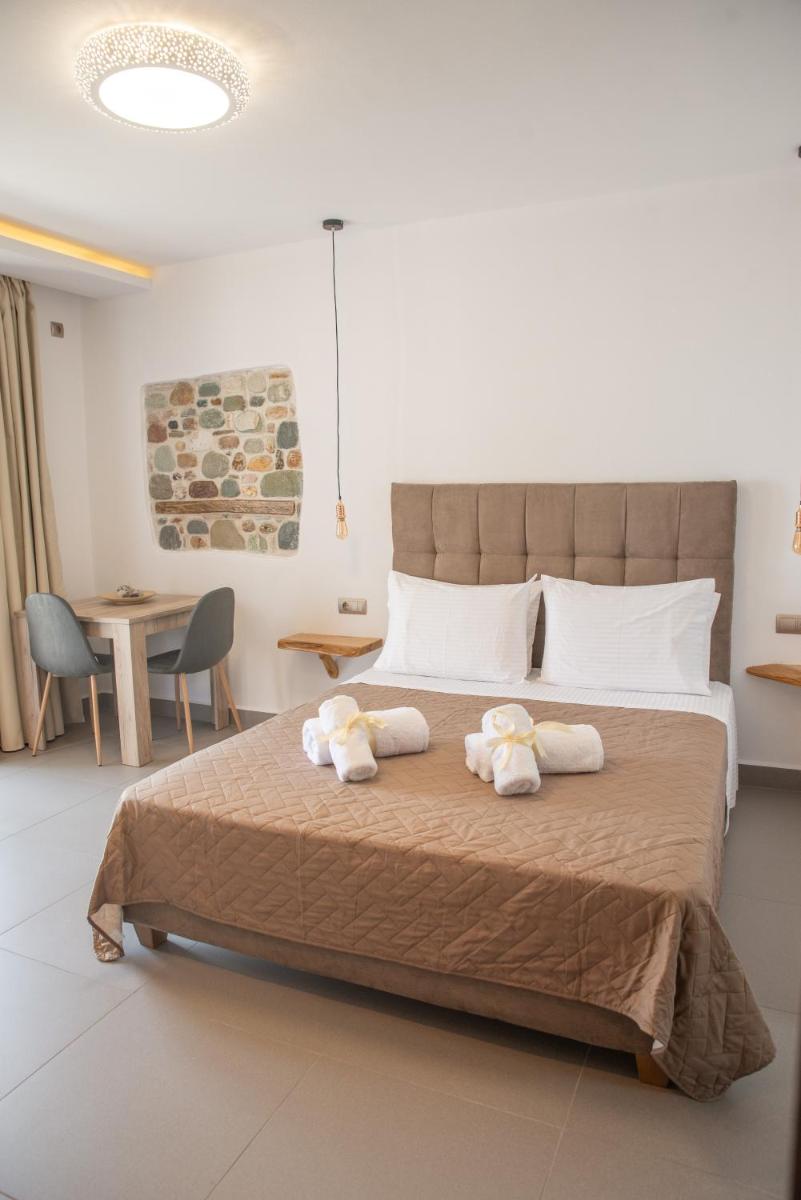Aelia Mount Suites - Housity