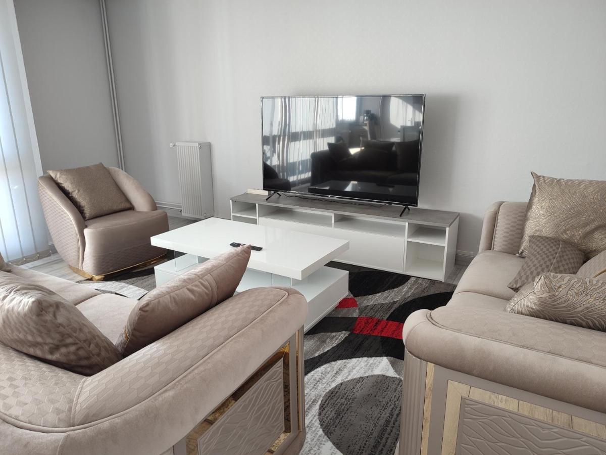 Grand et superbe appartement proche Paris - Housity