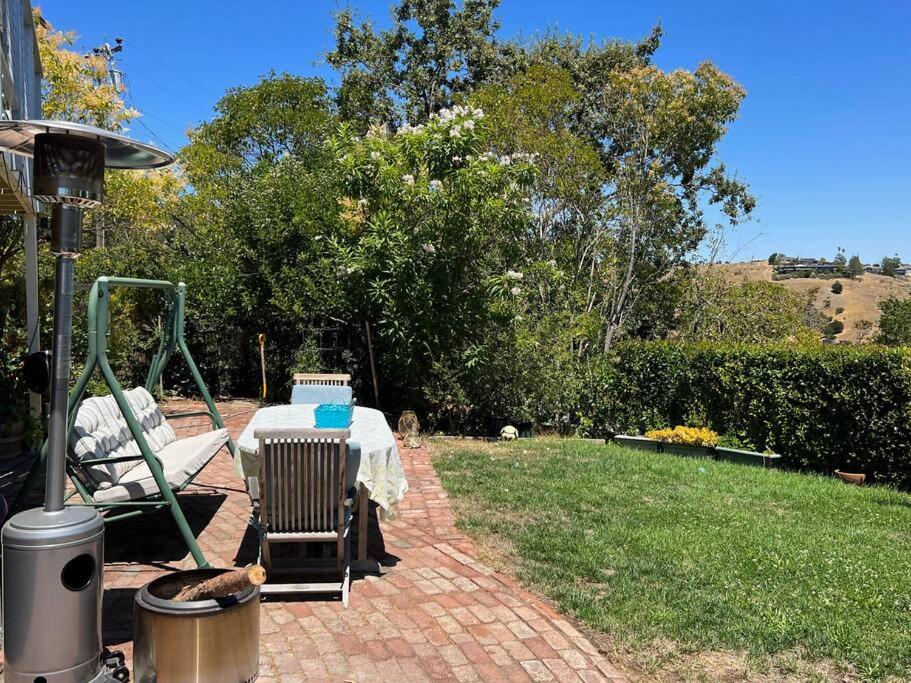 Suitetrails - Modern, view home on San Rafael/San Anselmo border