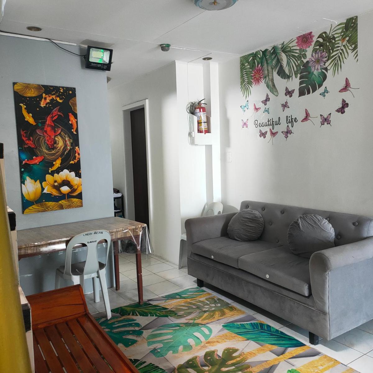 Pier La Casa Homestay Building - Housity