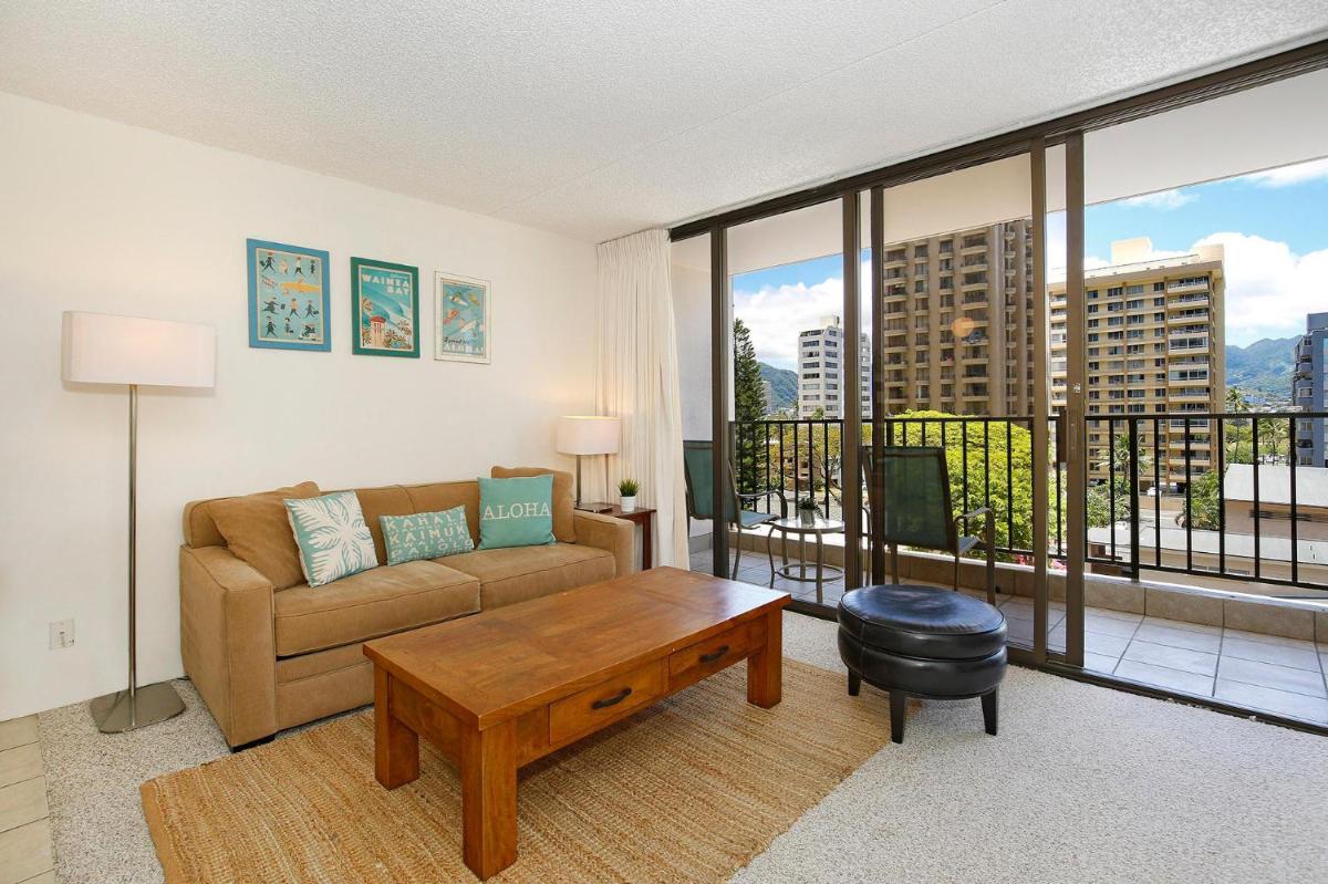 Waikiki Banyan #611-T2 - Housity