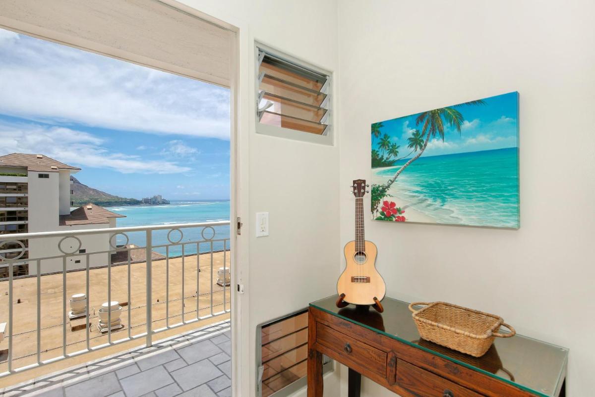 Waikiki Shore #1208 - Housity