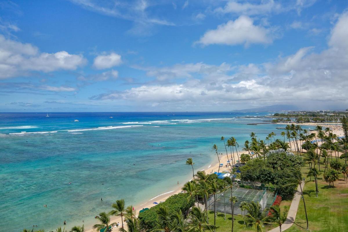 Waikiki Shore #1208 - Housity