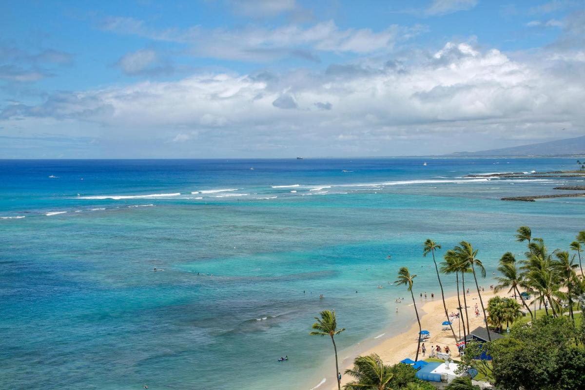 Waikiki Shore #1208 - Housity