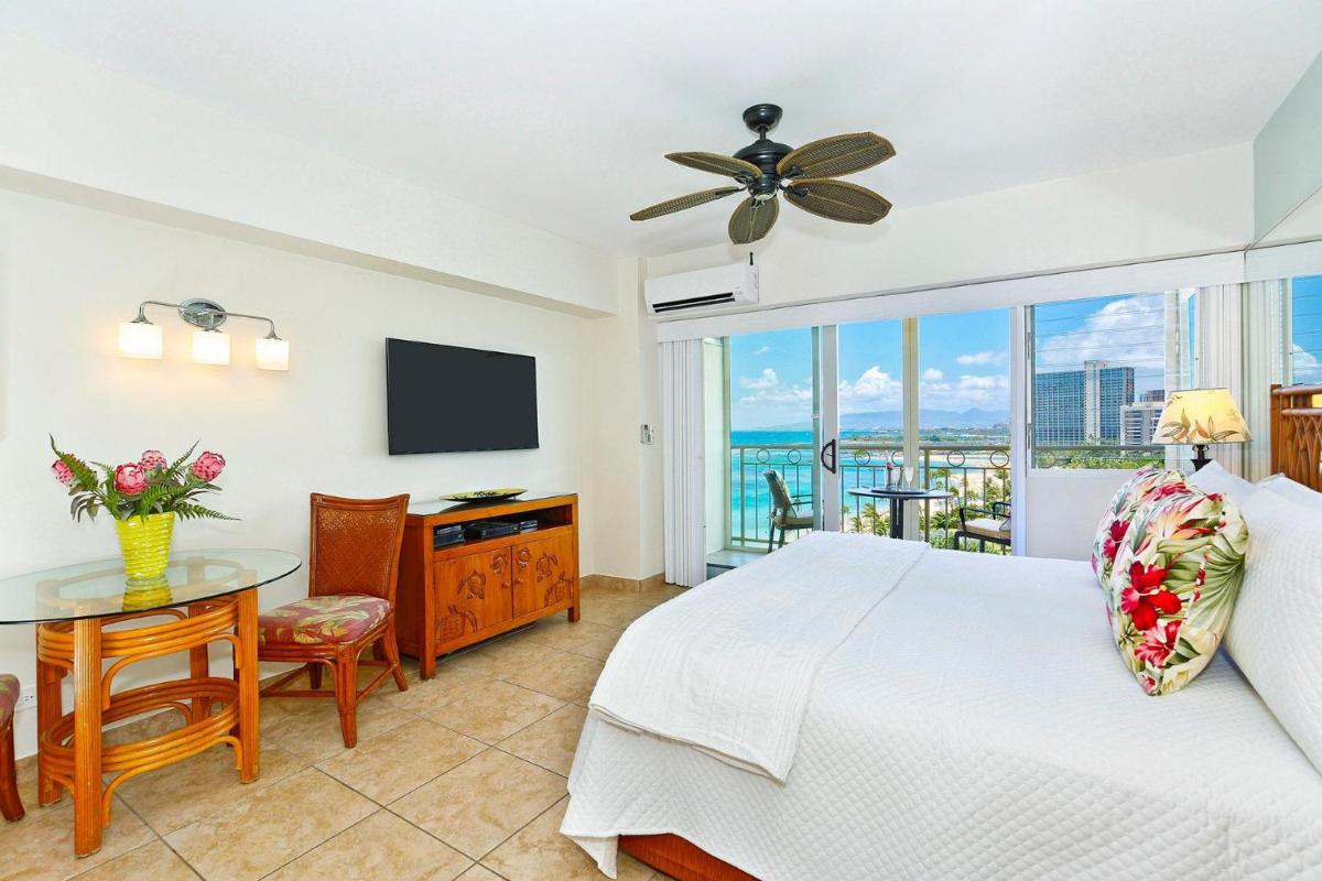 Waikiki Shore #1304 - Housity