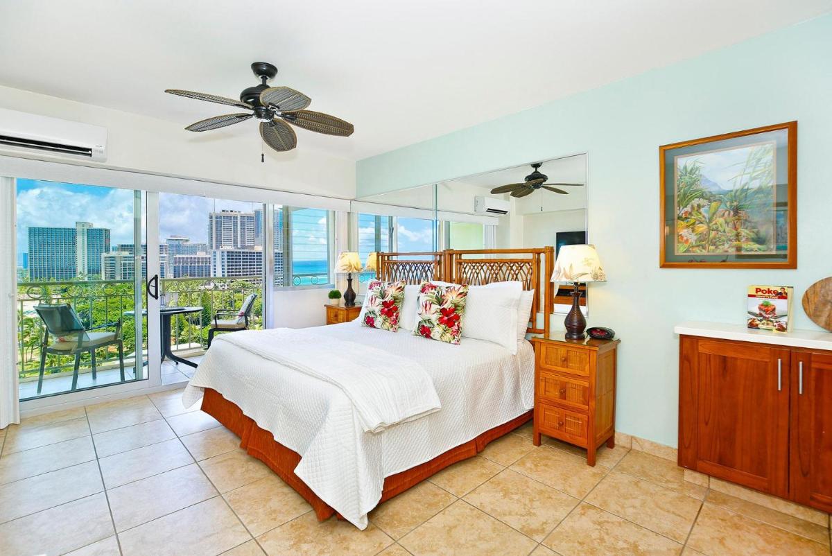 Waikiki Shore #1304 - Housity