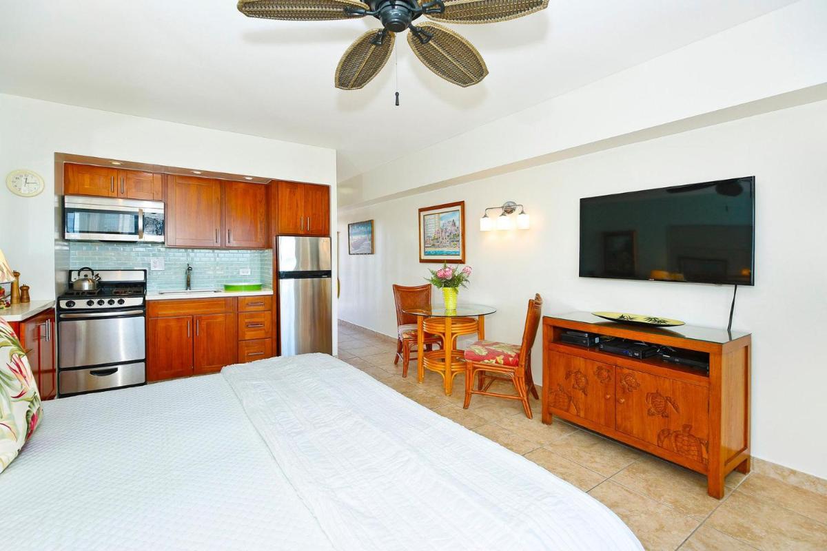 Waikiki Shore #1304 - Housity