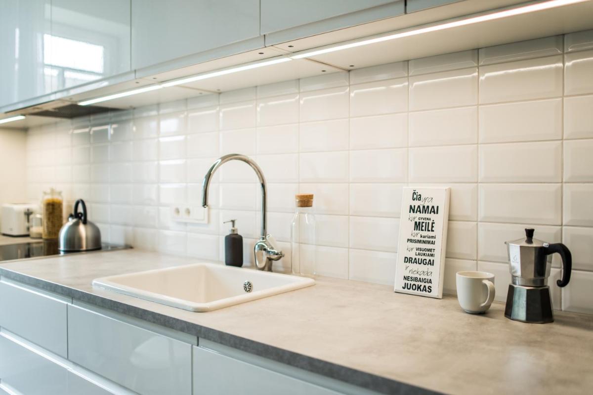 Suitetrails - Stylish apartment in the heart of Kaunas Old Town