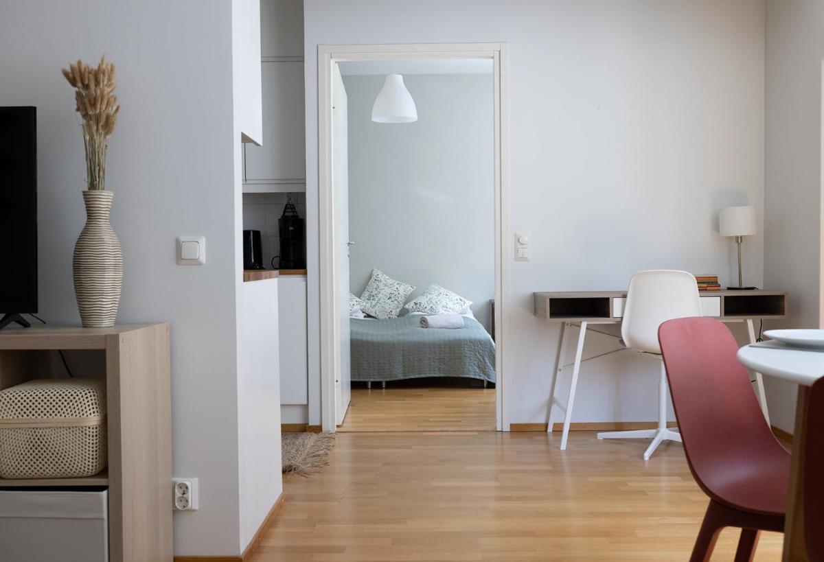 2ndhomes Charming 1BR Apartment with Sauna in Lönnrotinkatu - Housity