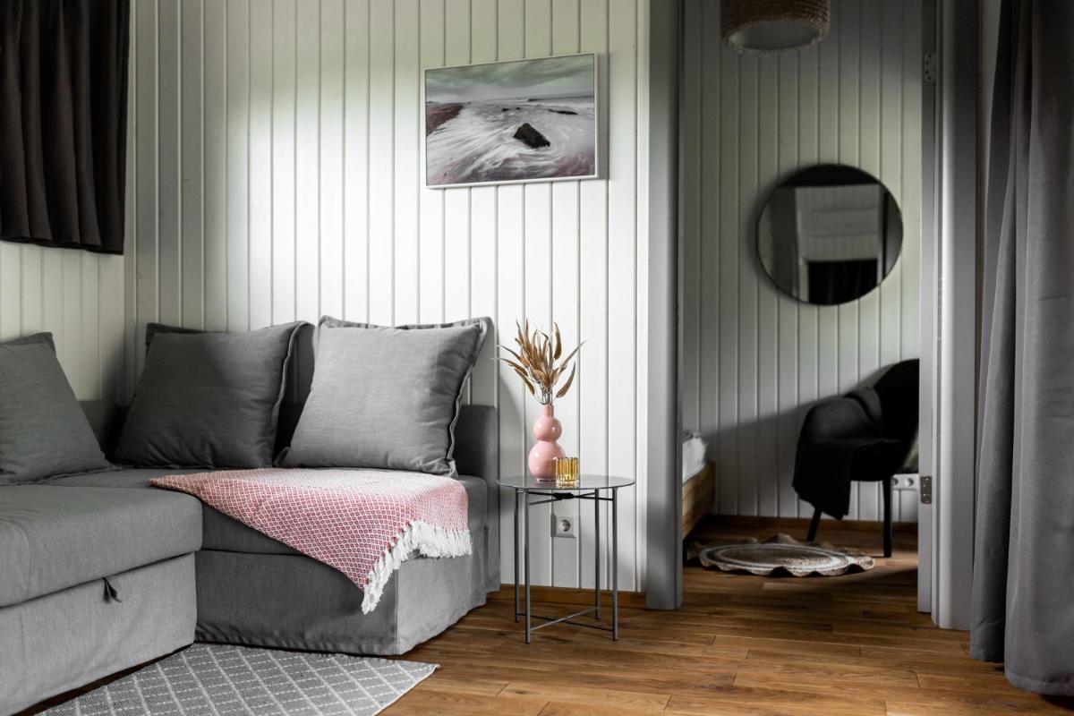 Upes Māja - Housity