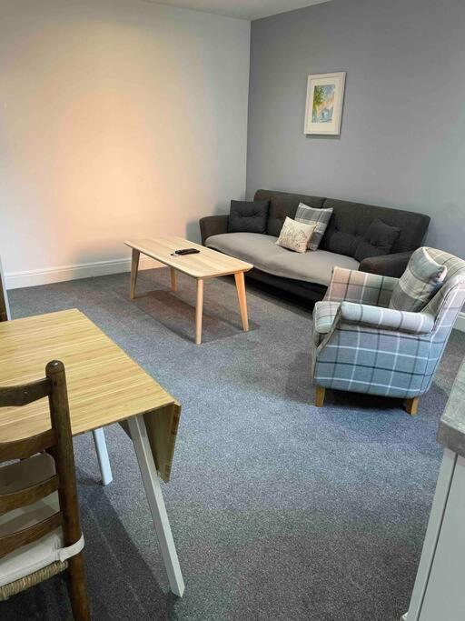 Newly refurbished one bedroom apartment - Housity
