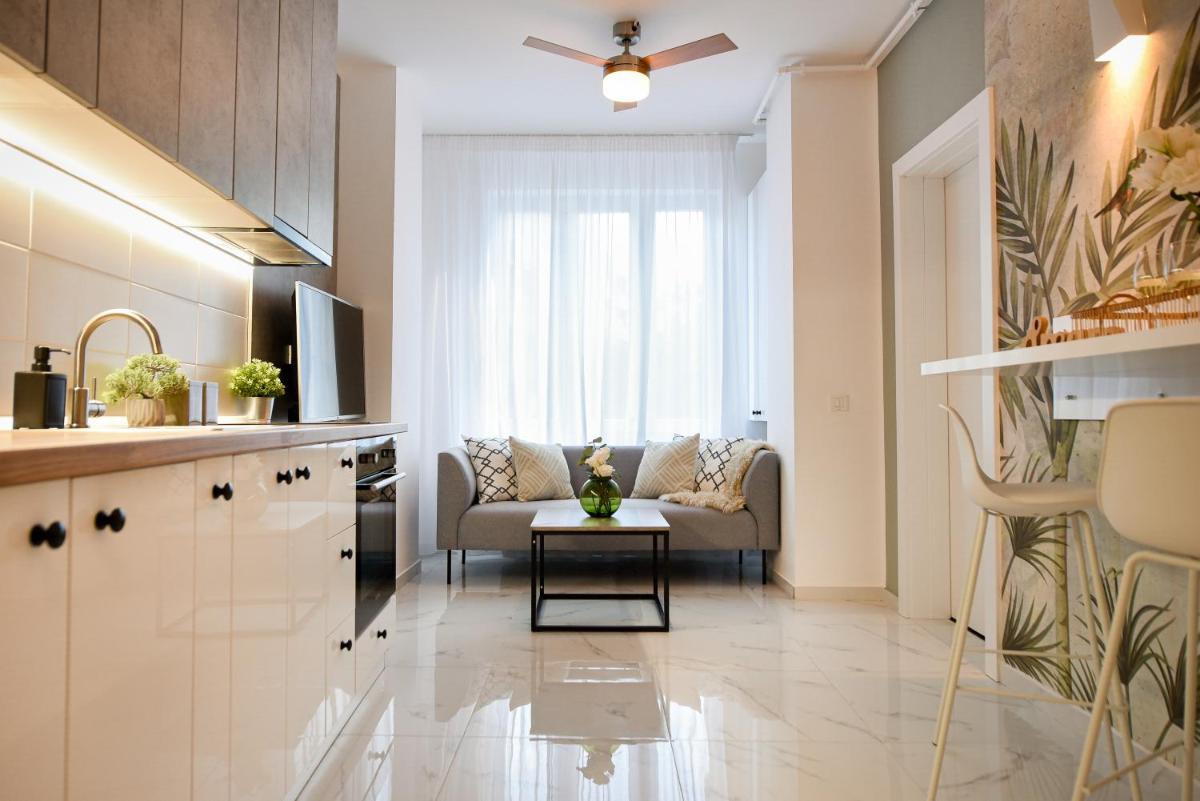 Suitetrails - BIRDS OF PARADISE - Chic Apartment near Cismigiu