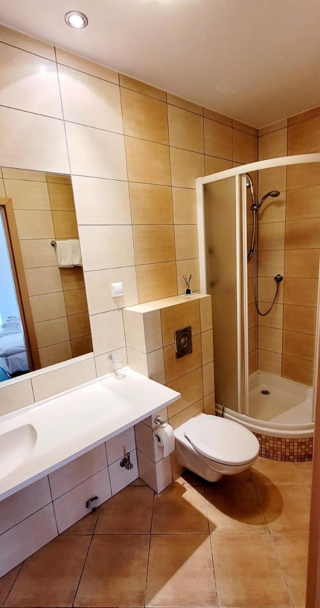 Hotel Zajazd Kultury, dawniej Pocztowy - Hizvo