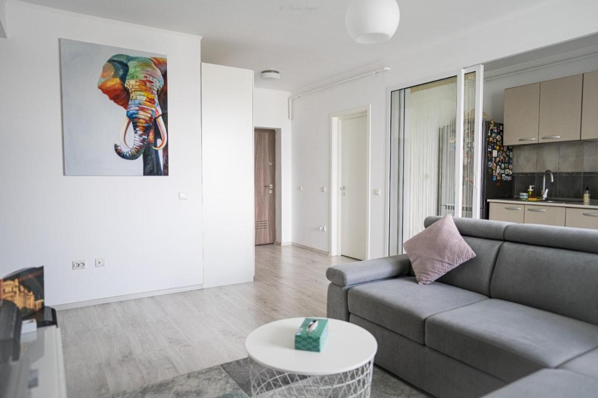 Feels like home apartment M s Apartments - Housity