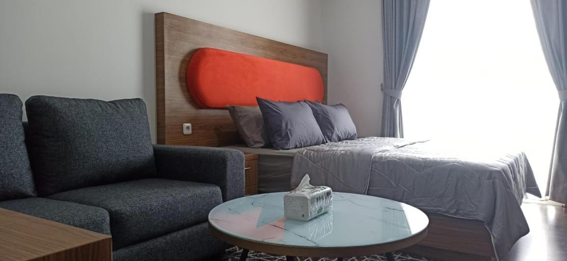 Ruby Apartment #9 - Housity