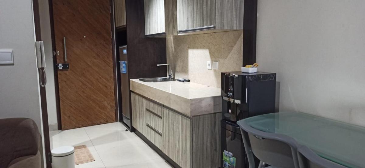 Ruby Apartment #10 - Housity