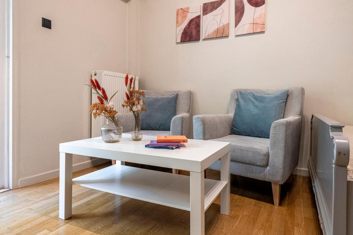 Phaedrus Living City Center Cozy Studio Lykavitos - Housity